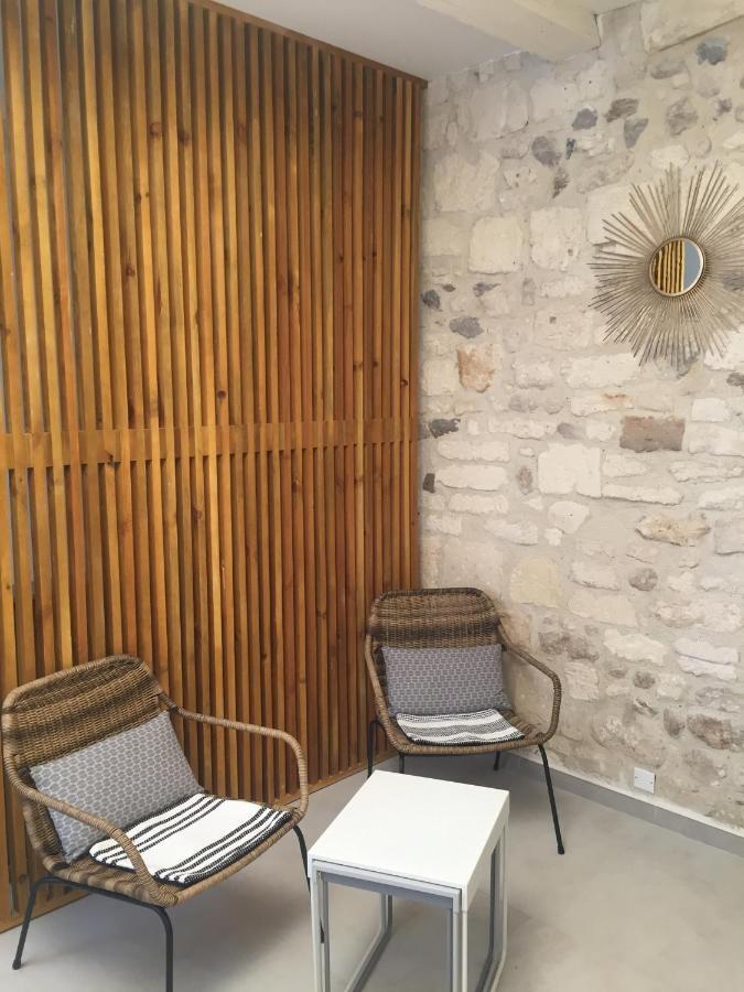 Studio Climatise, La Cloison Arles Buitenkant foto